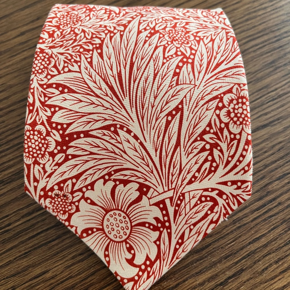 Tommy Bahama Red and White Floral Pattern Necktie